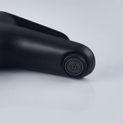 BATERIA UMYWALKOWA ŁAZIENKOWA AKRON-H CZARNA