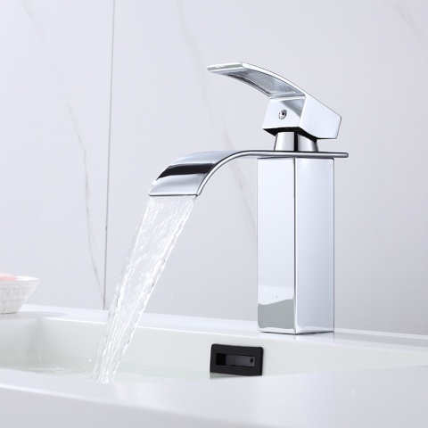 BATERIA UMYWALKOWA ŁAZIENKOWA F517A CHROM