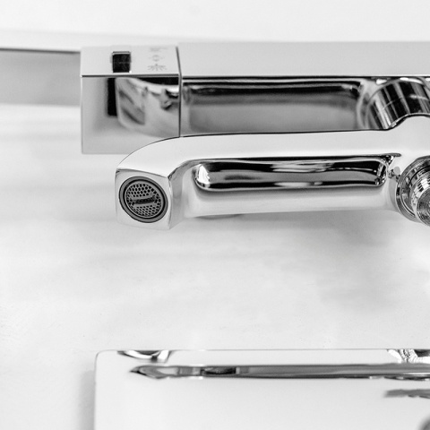 BATERIA PRYSZNICOWA ŁAZIENKOWA Z DESZCZOWNICĄ TERMOSTATEM T154A CHROM