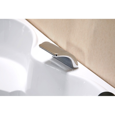 WANNA Z HYDROMASAŻEM Z PODGRZEWACZEM FLORES 601H BIAŁA 140x140 CM